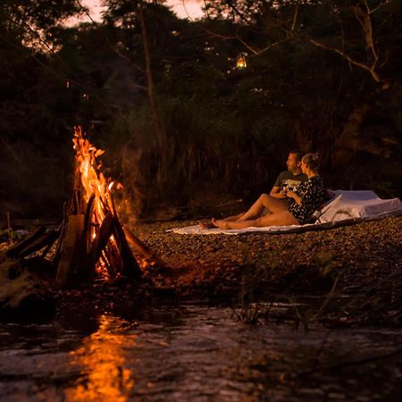 Athgira River Camping - Udawalawe Exterior foto