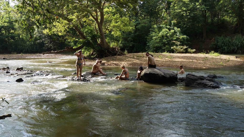 Athgira River Camping - Udawalawe Hotel Exterior foto